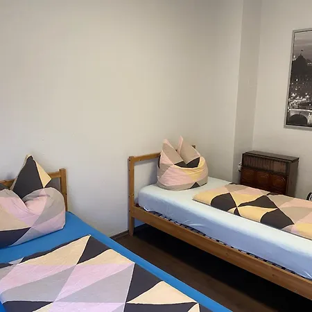 Апартаменты 2-zimmer-wohnung Mit Balkon In Der