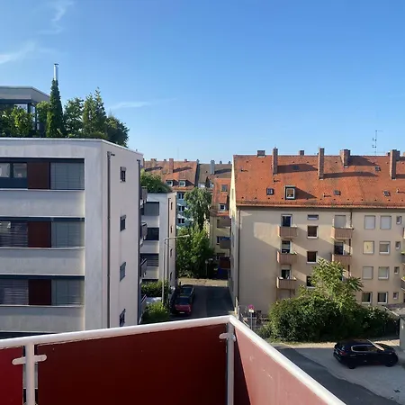 2-zimmer-wohnung Mit Balkon In Der *